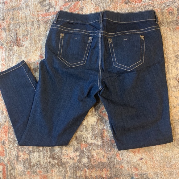 Jeans - Picture 2 of 2